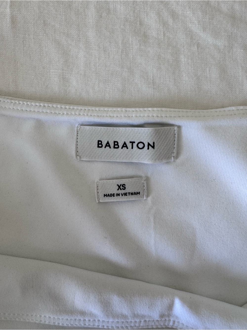 Babaton Contour Square-Neck Short Sleeve Bodysuit - Picture 5 of 6